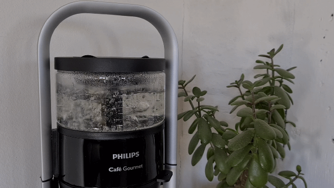 GIF of the water boiling in Philips Café Gourmet HD5408