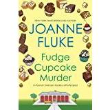 Fudge Cupcake Murder (Hannah Swensen Mystery)