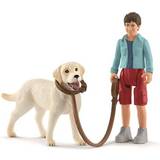 Dogs Action Figures Schleich Walking with Labrador Retriever 42478