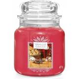Yankee Candle After Sledding Medium Scented Candle 411g