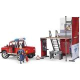 Fire Fighters Play Set Bruder Bworld Fire Station with Land Rover Defender 62701