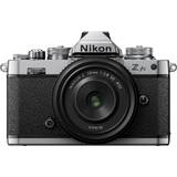 1/200 sec Digital Cameras Nikon Z fc + 28mm F2.8 SE