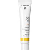 Dr. Hauschka Sun Protection & Self Tan Dr. Hauschka Tinted Face Sun Cream SPF30 40ml