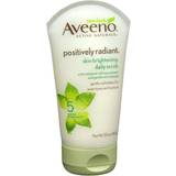 Aveeno Exfoliators & Face Scrubs Aveeno Positively Radiant Skin Brightening Daily Scrub 140g