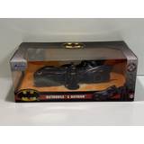 Batman Toy Cars DC Comics Batman Batmobile 1989 1:24 with Batman