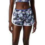 New Balance Printed Accelerate 2.5" Shorts Women mixed/ara 2022 Running Shorts & Tights