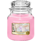 Yankee Candle Snowflake Kisses Medium Jar Scented Candle
