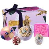Bomb Cosmetics Gift Boxes & Sets Bomb Cosmetics Wild At Heart Scented Soap Mallow Bath Blaster Gift Pack