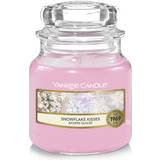 Yankee Candle Snowflake Kisses Doftljus Pink Scented Candle 105g