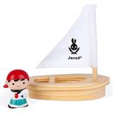 Wooden Toys Bath Toys Janod J04712 Wasserspritzer "Pirat mit Holzboot" Piratenschiff aus Holz