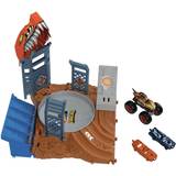 Hot Wheels Monster Trucks Hot Wheels Monster Trucks Tiger Shark Spin-Out Playset