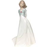 Nao Lladro Collectible Porcelain TRULY IN LOVE Figurine