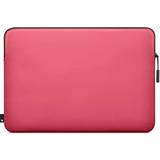 Incase Compact Sleeve in Flight Nylon for MacBook Pro 16" - Hibiscus Red