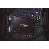 Samsung PM983a Enterprise SSD 7680GB internal 2.5' NVMe U.2 PCI 3