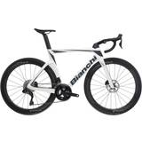Bianchi Racing Bikes Bianchi Oltre 105 Di2 Disc Road Bike 2023 - White/Graphite