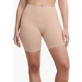 Chantelle Trousers & Shorts Chantelle Smooth Comfort Light Shaping High Waisted Shorts