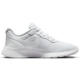 Nike Tanjun Shoes Nike Tanjun EasyOn W - White/Volt