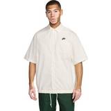 Nike Shirts Nike Men's Club Short-Sleeve Oxford Button-Up Shirt in White, FN3902-133