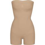 SKIMS Shapewear & Under Garments SKIMS Seamless Sculpt Strapless Shortie Bodysuit - Clay