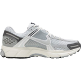 Grey Sport Shoes Nike Zoom Vomero 5 W - Pure Platinum/Summit White/Dark Grey/Metallic Silver
