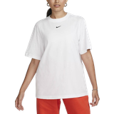 Nike Women's Sportswear Essential T-shirt - White/Black