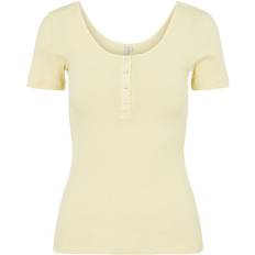 Pieces Kitte Ribbed Short Sleeved Top - Pale Banana