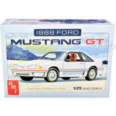 Amt 7 1988 Ford AMT1216M/12 Model Car Kit 132 Pieces