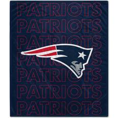 NFL New England Patriots Echo Plush Blanket