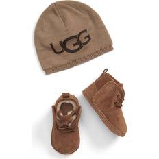 Suede Baby Booties UGG Baby Neumel & Beanie
