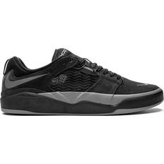 51 ⅓ Basketball Shoes Nike Ishod Wair SB sneakers men Suede/Rubber/Fabric/Mesh Black