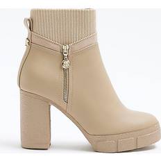 39 ⅓ Ankle Boots River Island heeled boot with side zip in cream-White5