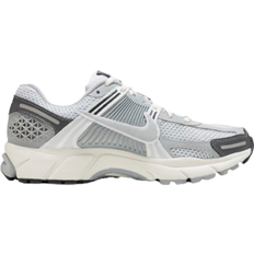 Nike 35 ½ - Women Running Shoes Nike Zoom Vomero 5 W - Pure Platinum/Summit White/Dark Grey/Metallic Silver