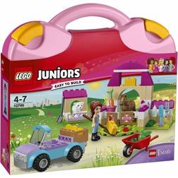Lego Juniors Mia's Farm Suitcase 10746