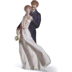 Lladro Everlasting Love Couple Figurine 23cm