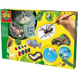 SES Creative Scary Animals Glow in the Dark Casting & Painting Set 01153