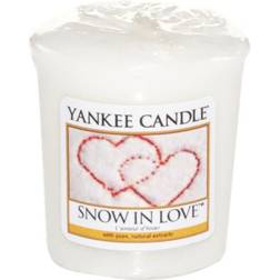 Yankee Candle Snow In Love Votive Scented Candle 49g