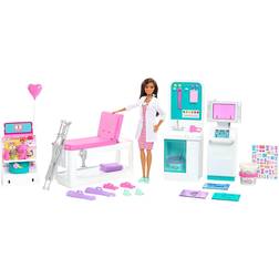 Barbie Fast Cast Clinic Playset with Brunette Doctor Doll
