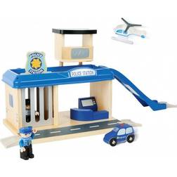Small Foot 10899 Police Station Natural 100% FSC-Certified Wood, with helipad and car ramp, Parking Deck, Prison Cell, incl. Accessories Toys, Multicolored