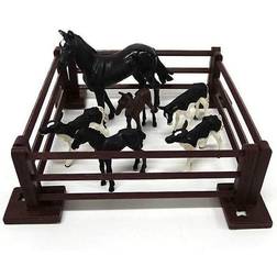Britains 1:32 Baby Animal Farm Playset, Collectable Farmyard Animal Toys for Children, Toy Farm Animals Compatible with 1:32 Scale Farm Toys, Suitable for Collectors & Children from 3 Years Old,43267
