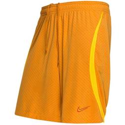 Nike Dri-FIT Strike Shorts Men - Light Curry/Laser Orange/Siren Red