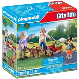 Playmobil City Life Grandparents with Child 70990