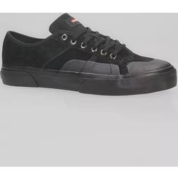 Globe SURPLUS men's Shoes (Trainers) in