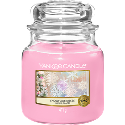 Yankee Candle Snowflake Kisses Medium Jar Scented Candle