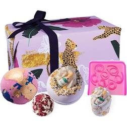 Bomb Cosmetics Wild At Heart Scented Soap Mallow Bath Blaster Gift Pack
