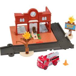 Cars Disney Red Fire Station Playset