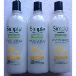 Simple kind to skin moisturising bath soak with natural camomile 400ml